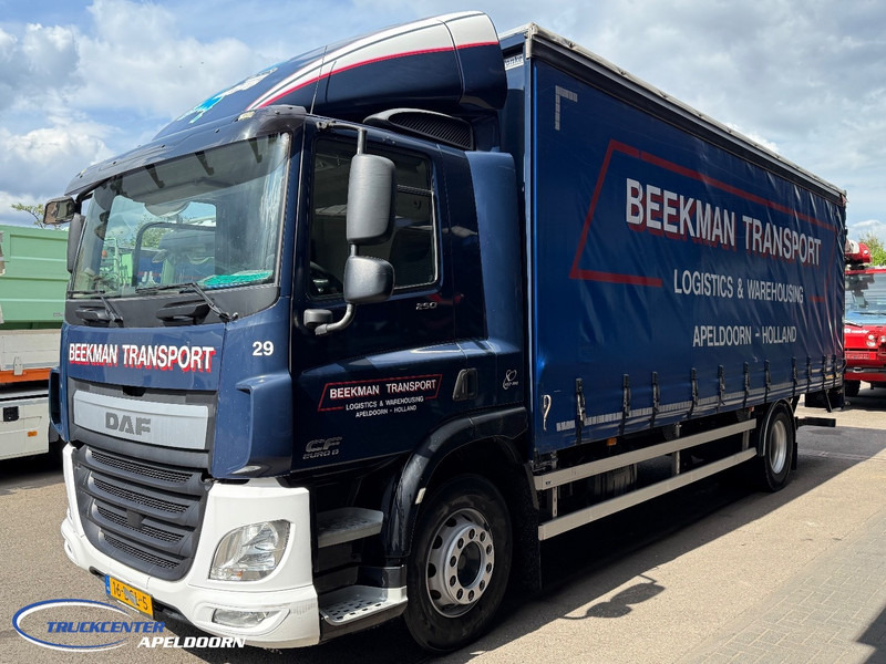 DAF CF 250 FA Euro 6, Schuifdak - Camión lona: foto 3 DAF CF 250 FA Euro 6, Schuifdak - Camión lona: foto 3