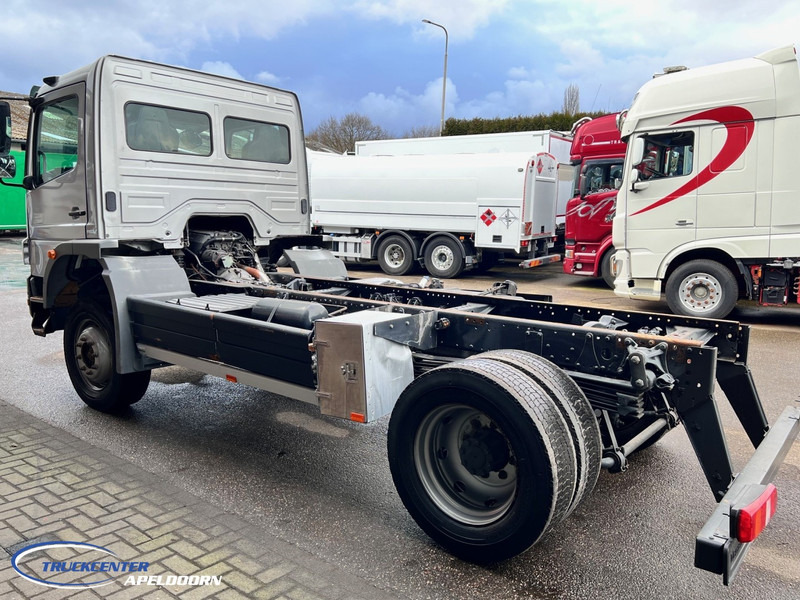 Mercedes-Benz Atego 1524 4x4 Steel springs, Manuel gearbox, Pto - Camión chasis: foto 4 Mercedes-Benz Atego 1524 4x4 Steel springs, Manuel gearbox, Pto - Camión chasis: foto 4