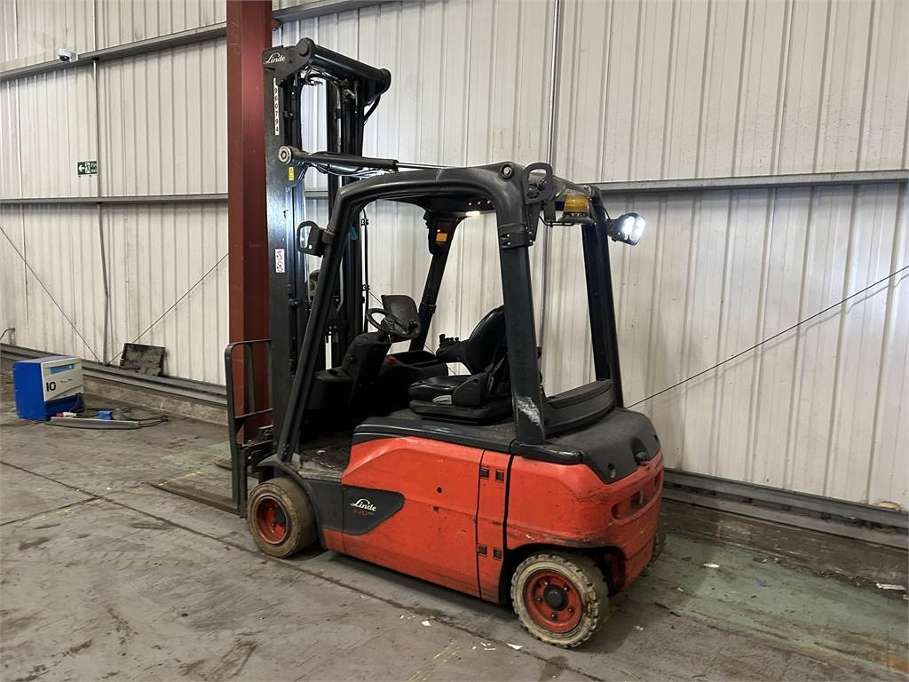 Linde E20PL-02 - Carretilla elevadora eléctrica: foto 3 Linde E20PL-02 - Carretilla elevadora eléctrica: foto 3