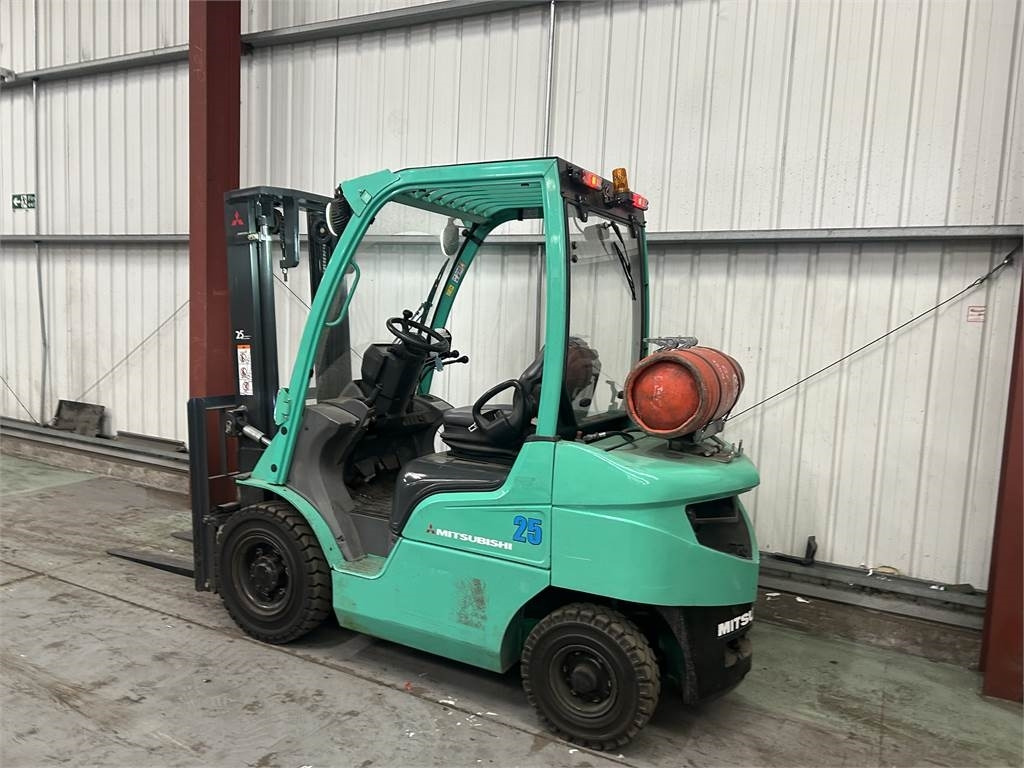 Mitsubishi FG25N - Carretilla elevadora de gas: foto 3 Mitsubishi FG25N - Carretilla elevadora de gas: foto 3