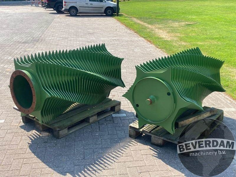 Krone Titan Rotor nieuw! - Maquinaria de henificación: foto 4 Krone Titan Rotor nieuw! - Maquinaria de henificación: foto 4