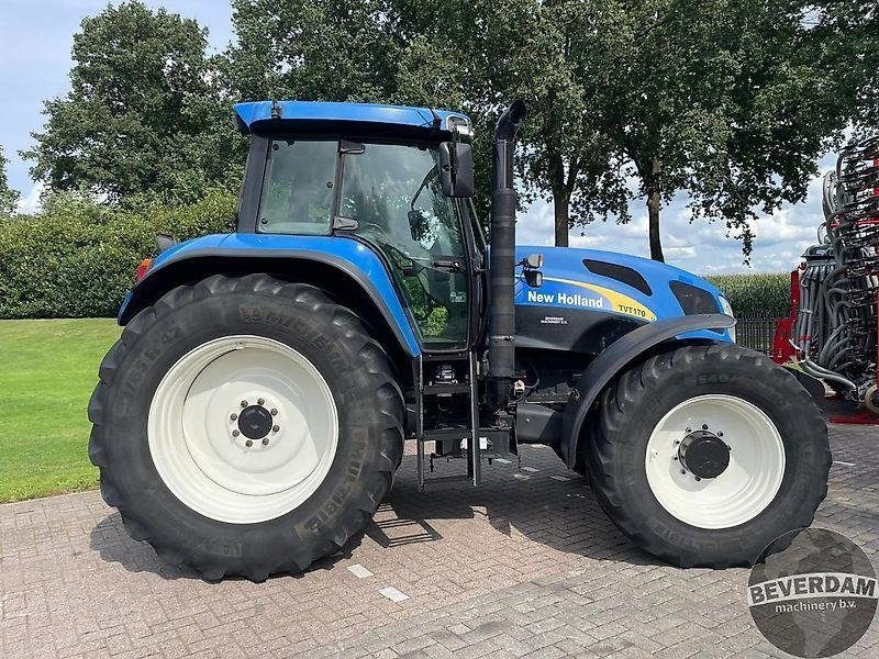 New Holland TVT 170  - Tractor: foto 5 New Holland TVT 170  - Tractor: foto 5