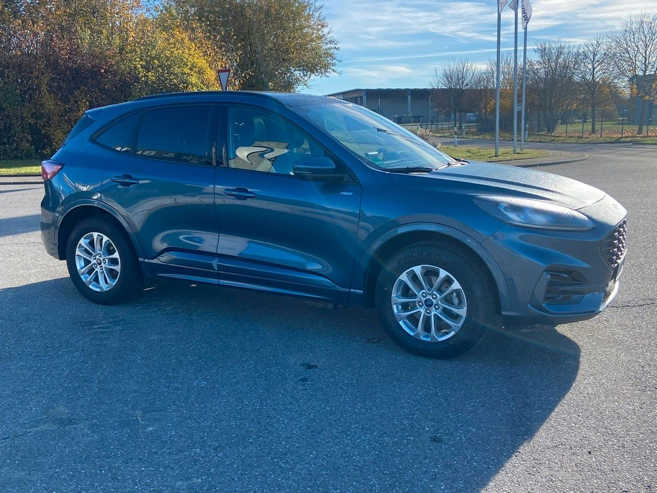 Ford Kuga Plug-In Hybrid ST-Line X - SUV/ Todoterreno: foto 3 Ford Kuga Plug-In Hybrid ST-Line X - SUV/ Todoterreno: foto 3