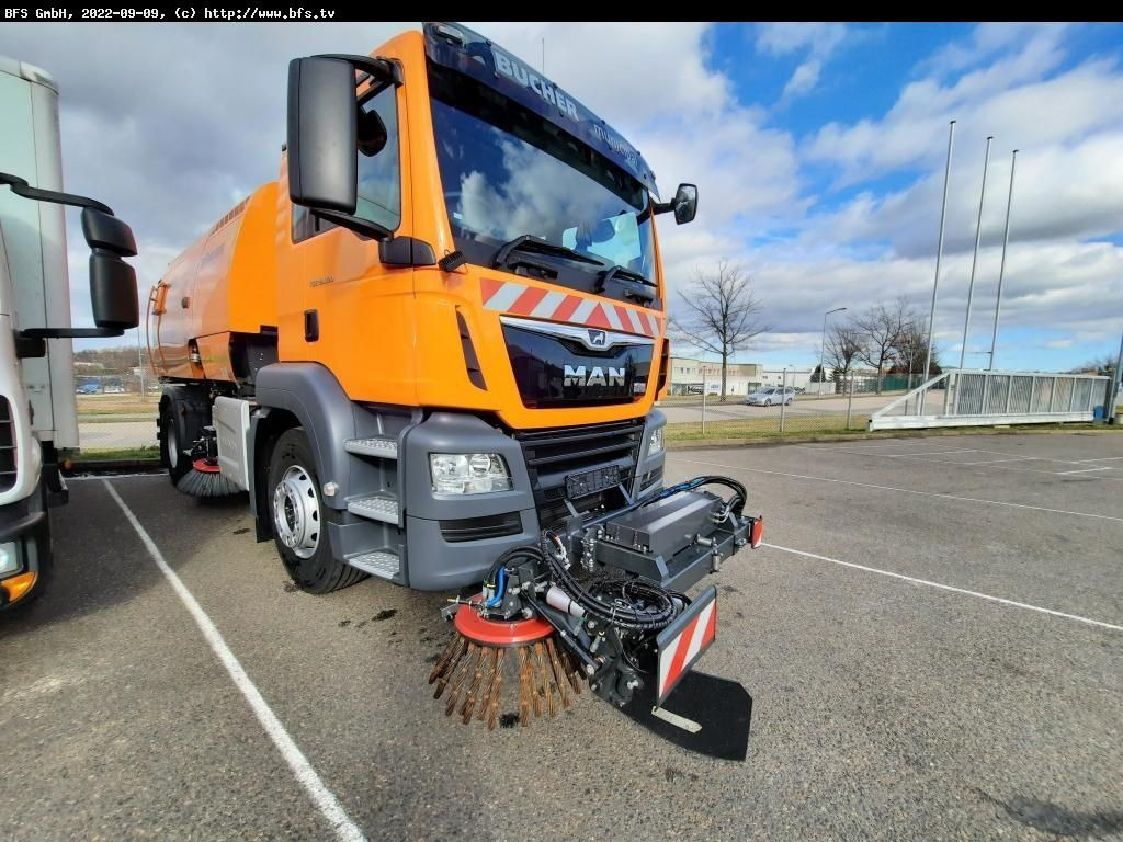 MAN TGS 18.420 4X2 BL Bucher OF 8000 TWIN beidseitig - Barredora vial: foto 1 MAN TGS 18.420 4X2 BL Bucher OF 8000 TWIN beidseitig - Barredora vial: foto 1