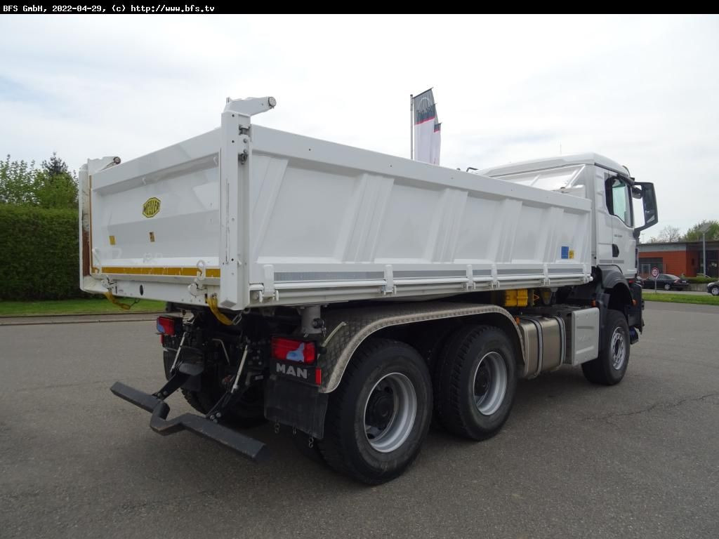 MAN TGS (TG3) 33.510 6x4 BL CH Bordmatik, 3-Seitenki - Camión volquete: foto 2 MAN TGS (TG3) 33.510 6x4 BL CH Bordmatik, 3-Seitenki - Camión volquete: foto 2