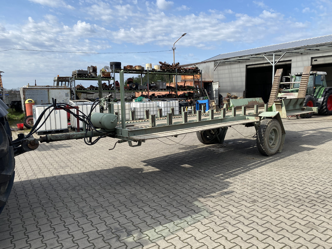 FORTSCHRITT HTS 30.04/1 Przyczepa do skrzyniopalet samowyladowcza - Remolque agrícola: foto 1 FORTSCHRITT HTS 30.04/1 Przyczepa do skrzyniopalet samowyladowcza - Remolque agrícola: foto 1