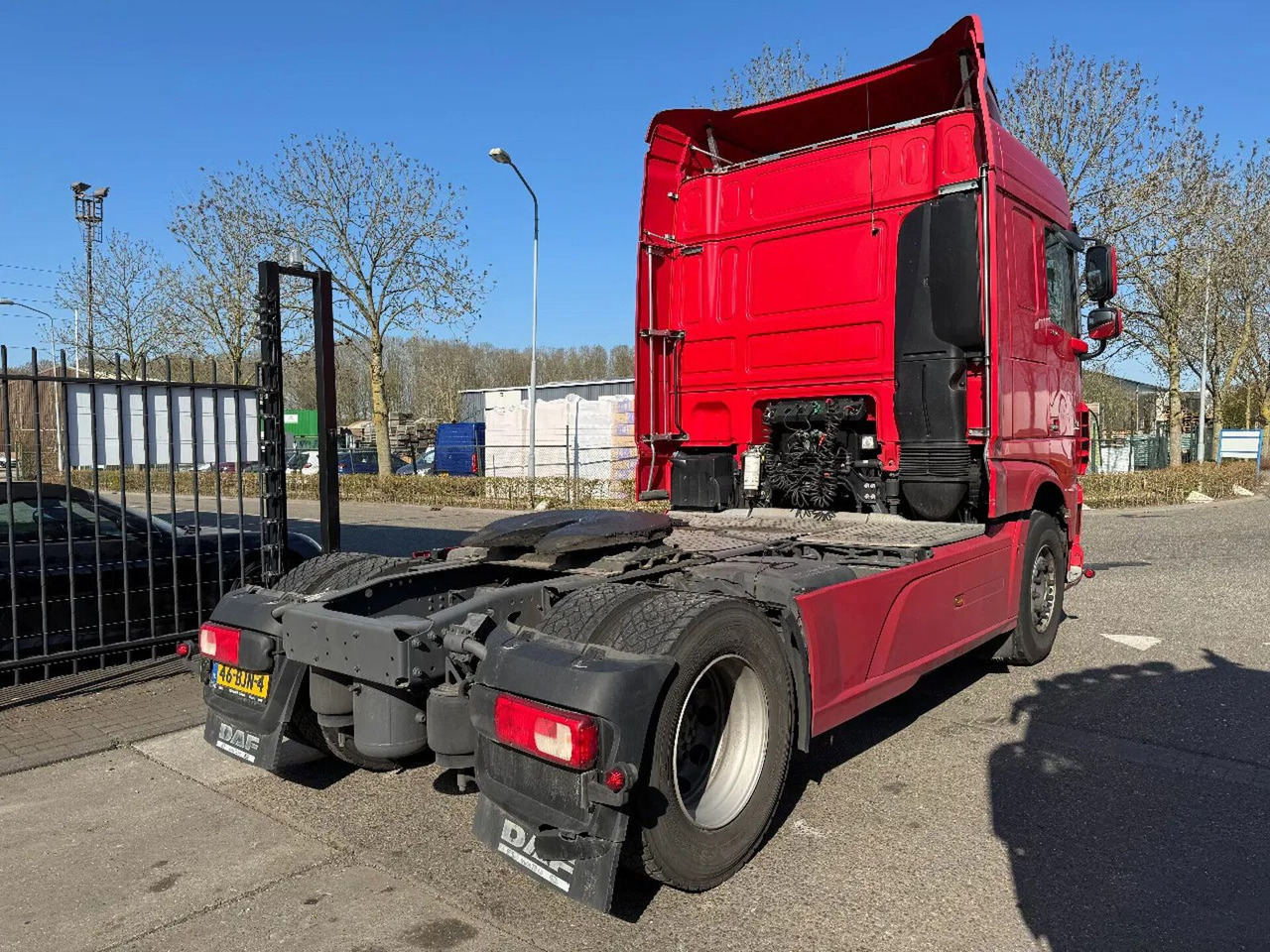 DAF XF 440 4X2 EURO 6 SKIRTS 2017 - Cabeza tractora: foto 5 DAF XF 440 4X2 EURO 6 SKIRTS 2017 - Cabeza tractora: foto 5