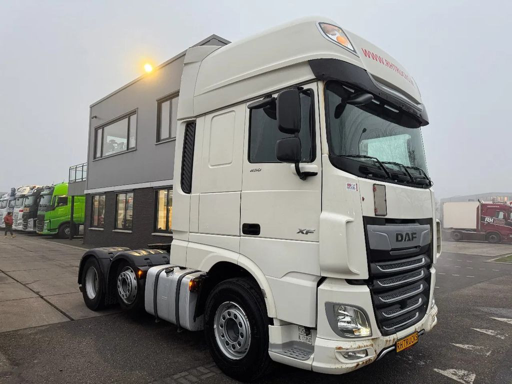 DAF XF 450 6X2 - EURO 6 + LIFT/STEERING AXLE - Cabeza tractora: foto 3 DAF XF 450 6X2 - EURO 6 + LIFT/STEERING AXLE - Cabeza tractora: foto 3