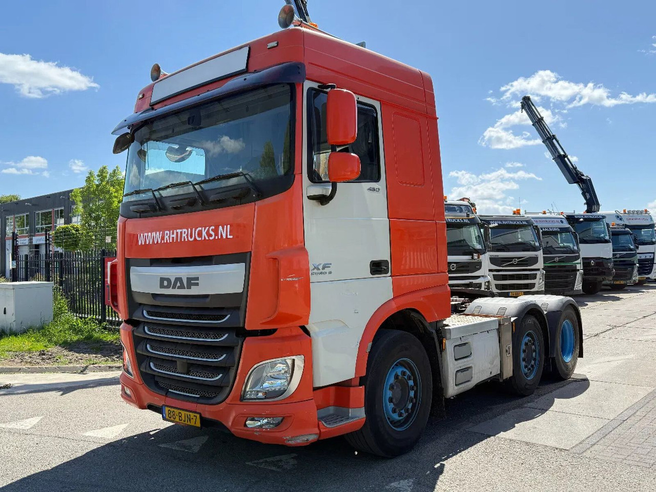 DAF XF 460 6X2 EURO 6 - ONLY 596.110 KM - Cabeza tractora: foto 2 DAF XF 460 6X2 EURO 6 - ONLY 596.110 KM - Cabeza tractora: foto 2