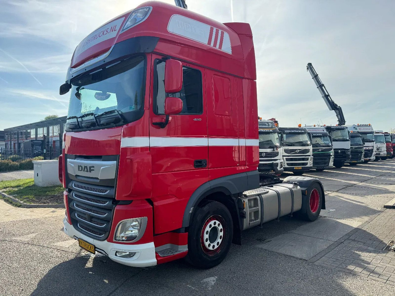 DAF XF 480 4X2 EURO 6 DOUBLE TANK - Cabeza tractora: foto 2 DAF XF 480 4X2 EURO 6 DOUBLE TANK - Cabeza tractora: foto 2