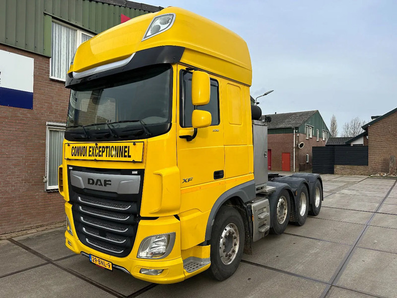 DAF XF 530 140 TON 8X4 INTARDER 324343 KM - Cabeza tractora: foto 3 DAF XF 530 140 TON 8X4 INTARDER 324343 KM - Cabeza tractora: foto 3