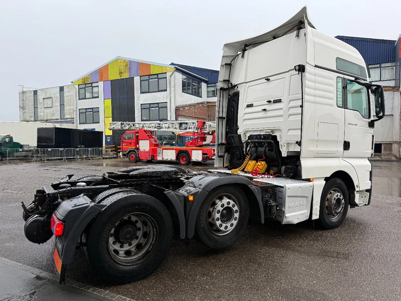 MAN TGX 26.460 6X2 EURO 6 + RETARDER - ONLY 632.783 KM - Cabeza tractora: foto 4 MAN TGX 26.460 6X2 EURO 6 + RETARDER - ONLY 632.783 KM - Cabeza tractora: foto 4