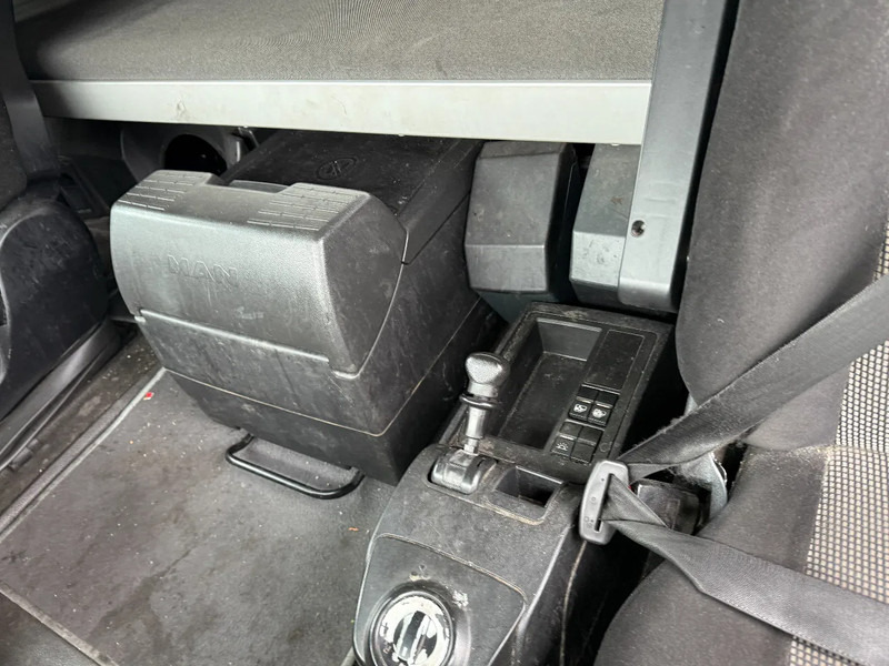 Cabeza tractora MAN TGX 26.460 6X2: foto 12