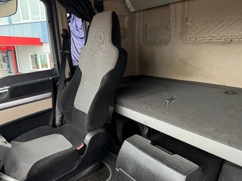 Cabeza tractora MAN TGX 26.460 6X2: foto 13