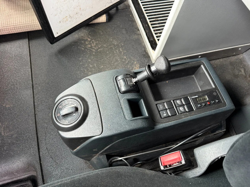 Leasing de MAN TGX 28.560 6X2 EURO 6 - GCW: 90 TON - ONLY 406.587 KM MAN TGX 28.560 6X2 EURO 6 - GCW: 90 TON - ONLY 406.587 KM: foto 18