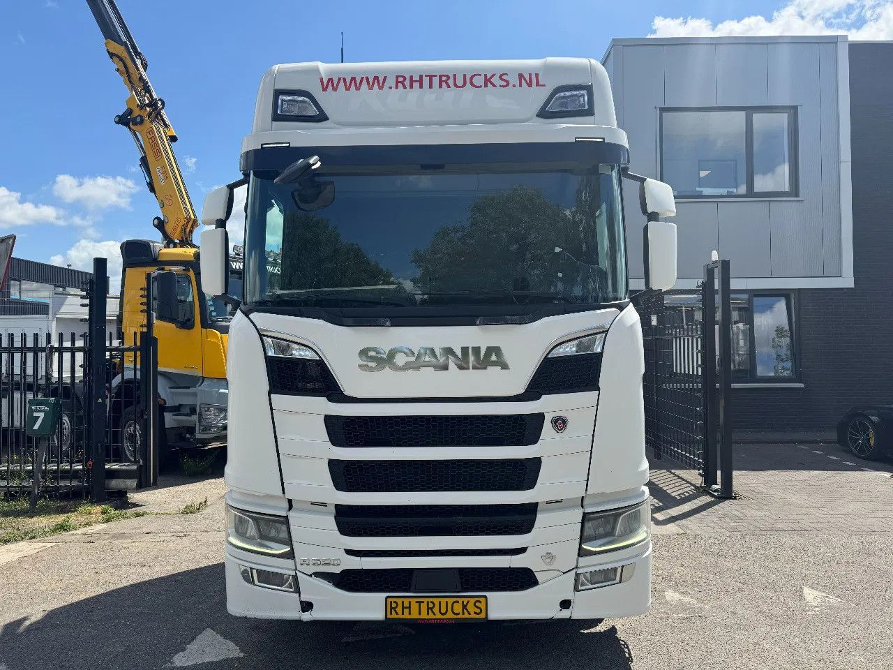 Scania R520 V8 NGS 6X4 EURO 6 - Cabeza tractora: foto 2 Scania R520 V8 NGS 6X4 EURO 6 - Cabeza tractora: foto 2