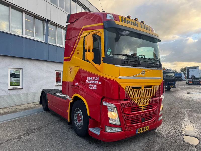 Volvo FH 460 4X2 EURO 6 SKIRTS VEB I PARK COOL - Cabeza tractora: foto 3 Volvo FH 460 4X2 EURO 6 SKIRTS VEB I PARK COOL - Cabeza tractora: foto 3