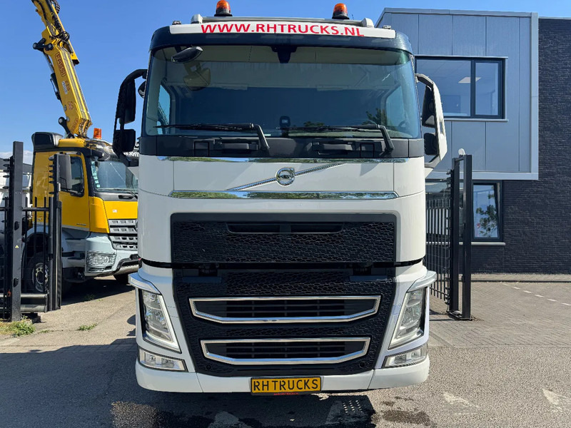 Volvo FH 460 6X2 - EURO 6 + LIFTING AXLE - Cabeza tractora: foto 2 Volvo FH 460 6X2 - EURO 6 + LIFTING AXLE - Cabeza tractora: foto 2