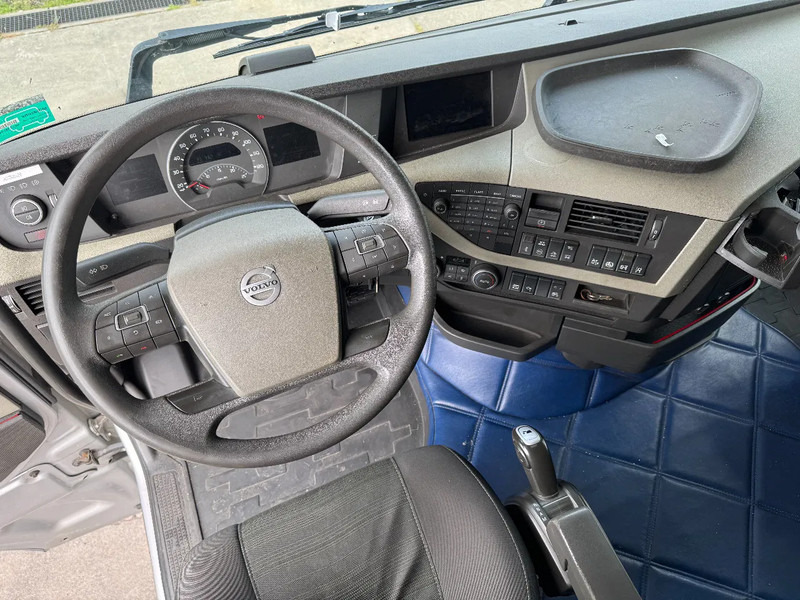 Cabeza tractora Volvo FH 460 6X2 PALFINGER 2300 + REMOTE CONTROL: foto 13