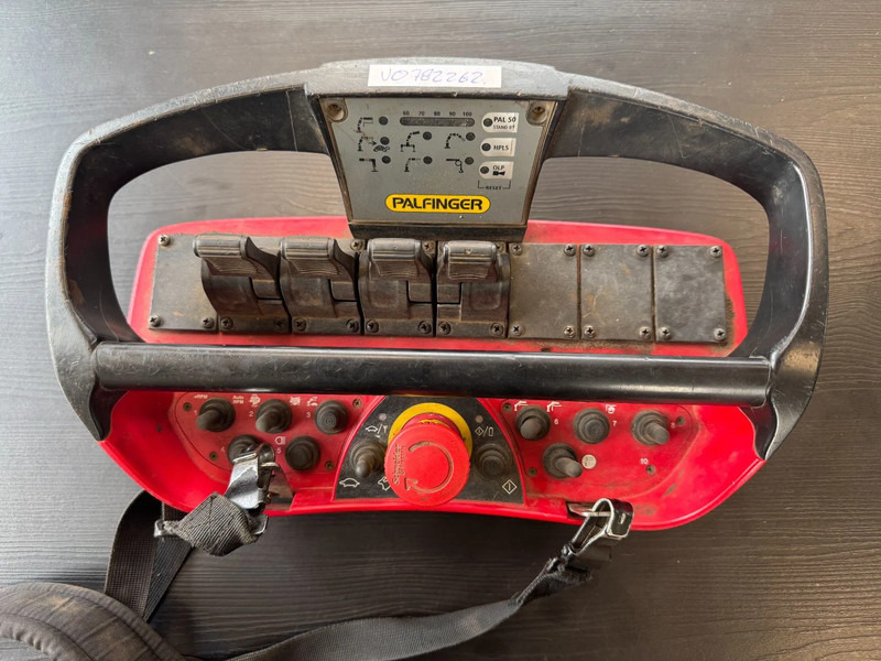 Cabeza tractora Volvo FH 460 6X2 PALFINGER 2300 + REMOTE CONTROL: foto 10