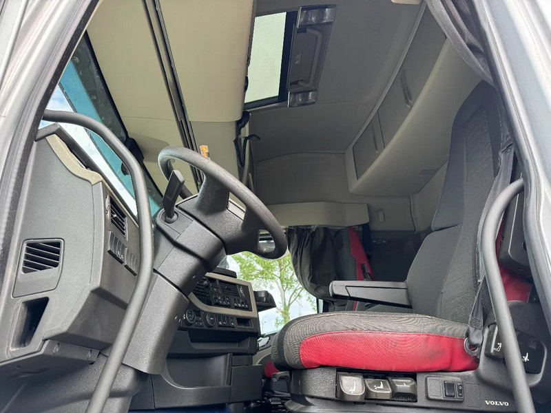 Cabeza tractora Volvo FH 460 6X2 PALFINGER 2300 + REMOTE CONTROL: foto 11