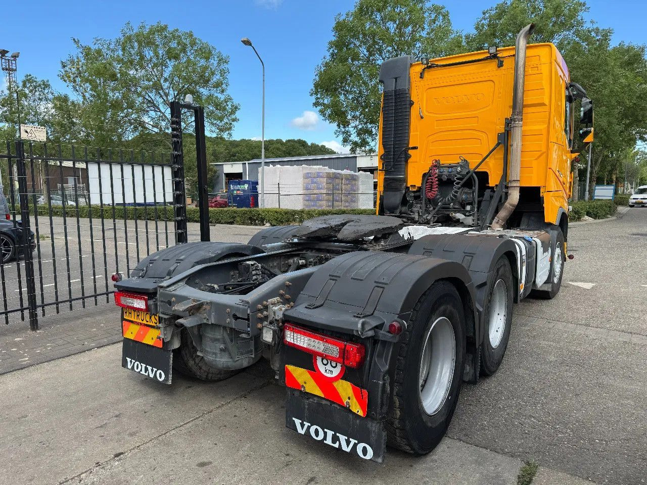Volvo FH 460 6X4 EURO 6 HYDRAULIC LOW CAB - Cabeza tractora: foto 5 Volvo FH 460 6X4 EURO 6 HYDRAULIC LOW CAB - Cabeza tractora: foto 5