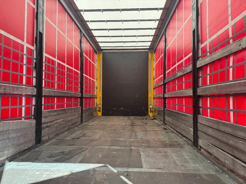 DAF XF 480 6X2 JUMBO + WECON HANGER SLIDING ROOF + TÜV TILL 02-2026 - Camión lona: foto 5 DAF XF 480 6X2 JUMBO + WECON HANGER SLIDING ROOF + TÜV TILL 02-2026 - Camión lona: foto 5