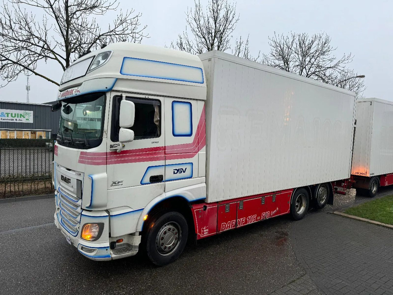 DAF XF 510 6X2 - EURO 6 + RETARDER + ZEPRO LIFT + RE - Camión caja cerrada: foto 1 DAF XF 510 6X2 - EURO 6 + RETARDER + ZEPRO LIFT + RE - Camión caja cerrada: foto 1