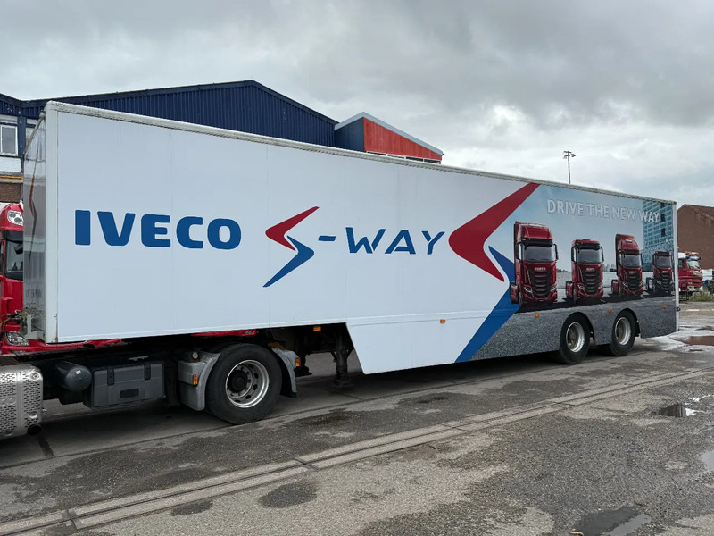 Fruehauf 2 AXLE + ZEPRO LOADLIFT (BUT DEFECT) - Semirremolque caja cerrada: foto 1 Fruehauf 2 AXLE + ZEPRO LOADLIFT (BUT DEFECT) - Semirremolque caja cerrada: foto 1