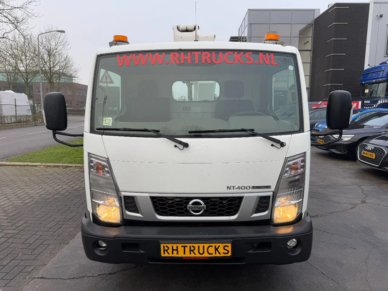 Furgoneta Nissan Cabstar 35.12 + ISOLI 21 METER AERIAL PLATFORM: foto 8 Furgoneta Nissan Cabstar 35.12 + ISOLI 21 METER AERIAL PLATFORM: foto 8