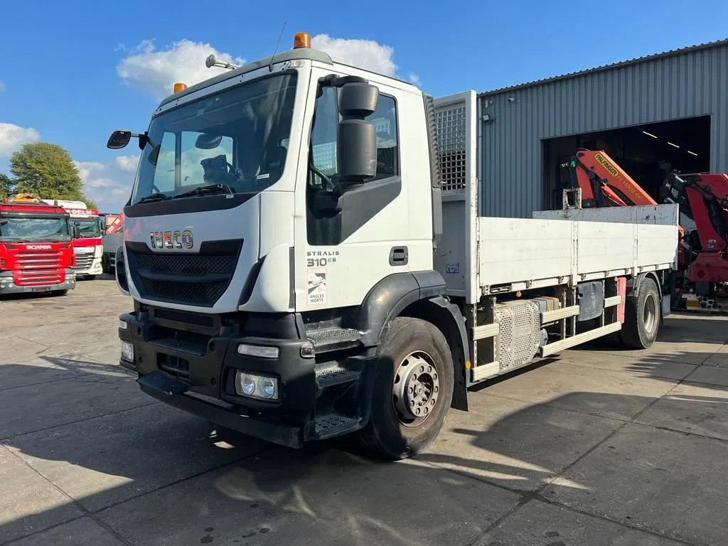 Iveco Stralis 310 PALFINGER PK14002 - MOTOR DEFECT - Camión caja abierta, Camión grúa: foto 1 Iveco Stralis 310 PALFINGER PK14002 - MOTOR DEFECT - Camión caja abierta, Camión grúa: foto 1
