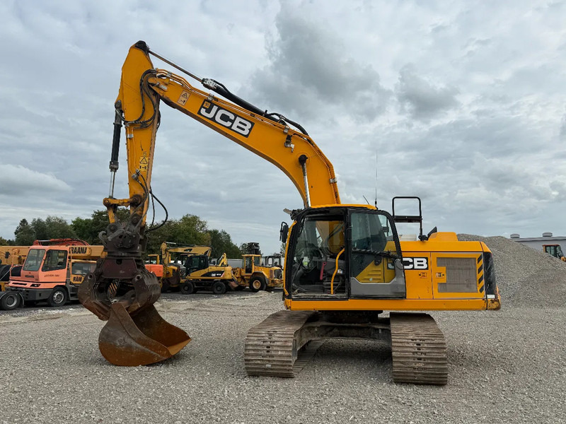 JCB 220 XL 4F WITH BUCKET, SORTING GRAB WITH ROTATOR + €5000,- - Excavadora de cadenas: foto 1 JCB 220 XL 4F WITH BUCKET, SORTING GRAB WITH ROTATOR + €5000,- - Excavadora de cadenas: foto 1