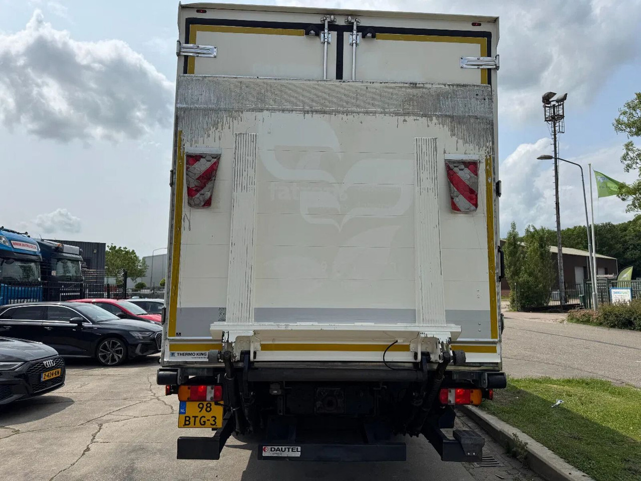 MAN TGS 26.440 6X2 - EURO 6 + THERMKING T-800R + DAU - Camión frigorífico: foto 5 MAN TGS 26.440 6X2 - EURO 6 + THERMKING T-800R + DAU - Camión frigorífico: foto 5