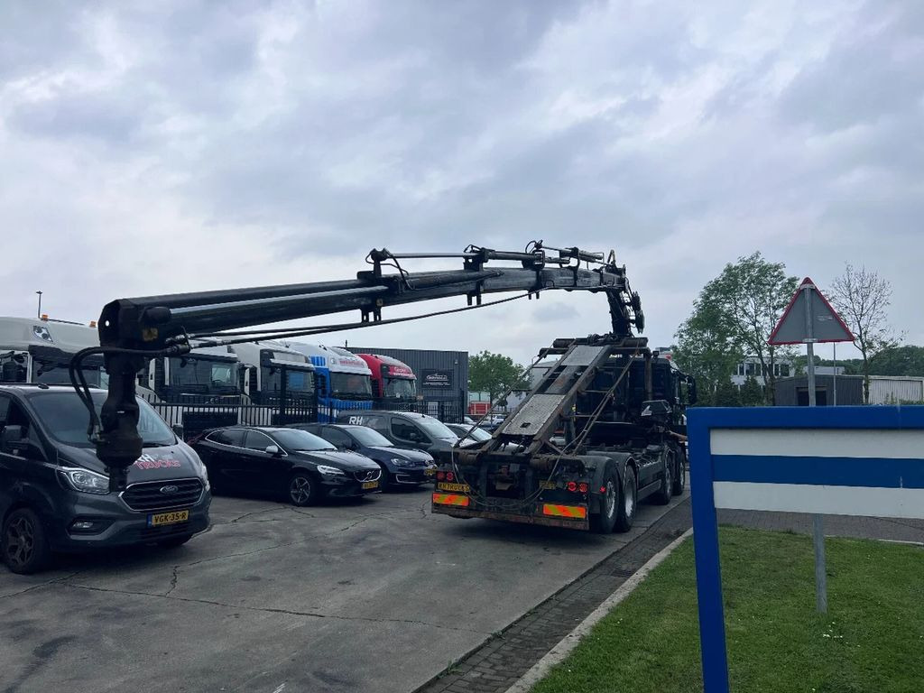 Camión multibasculante MAN TGS 35.440 8X2-4 + HIAB 220C-5 REMOTE + CABLE LI: foto 7