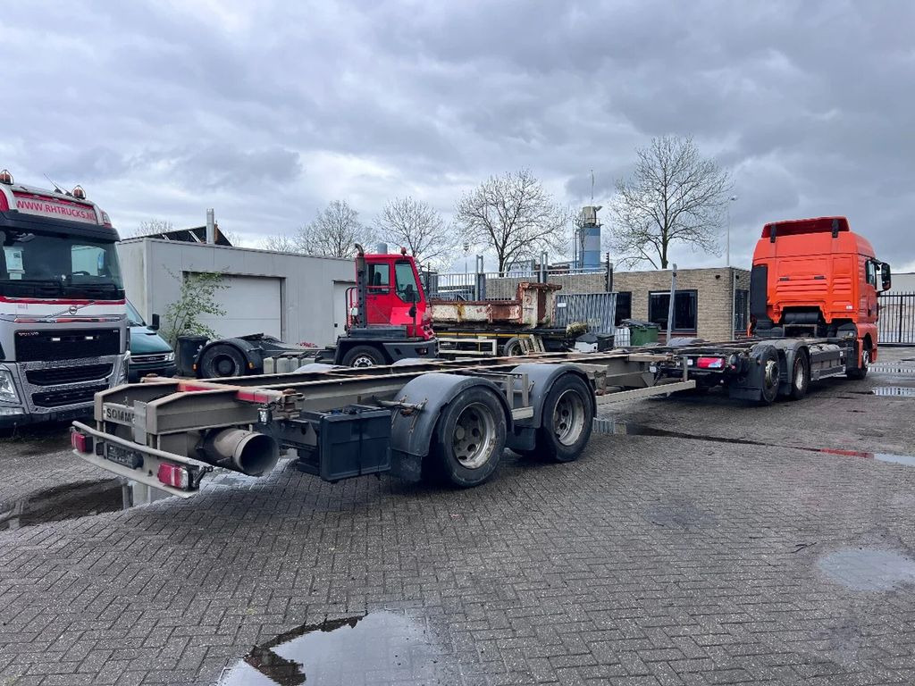 MAN TGX 26.440 XLX 6X2 + HANGER EURO 5 - BDF CHASSIS - Camión portacontenedore/ Intercambiable: foto 2 MAN TGX 26.440 XLX 6X2 + HANGER EURO 5 - BDF CHASSIS - Camión portacontenedore/ Intercambiable: foto 2