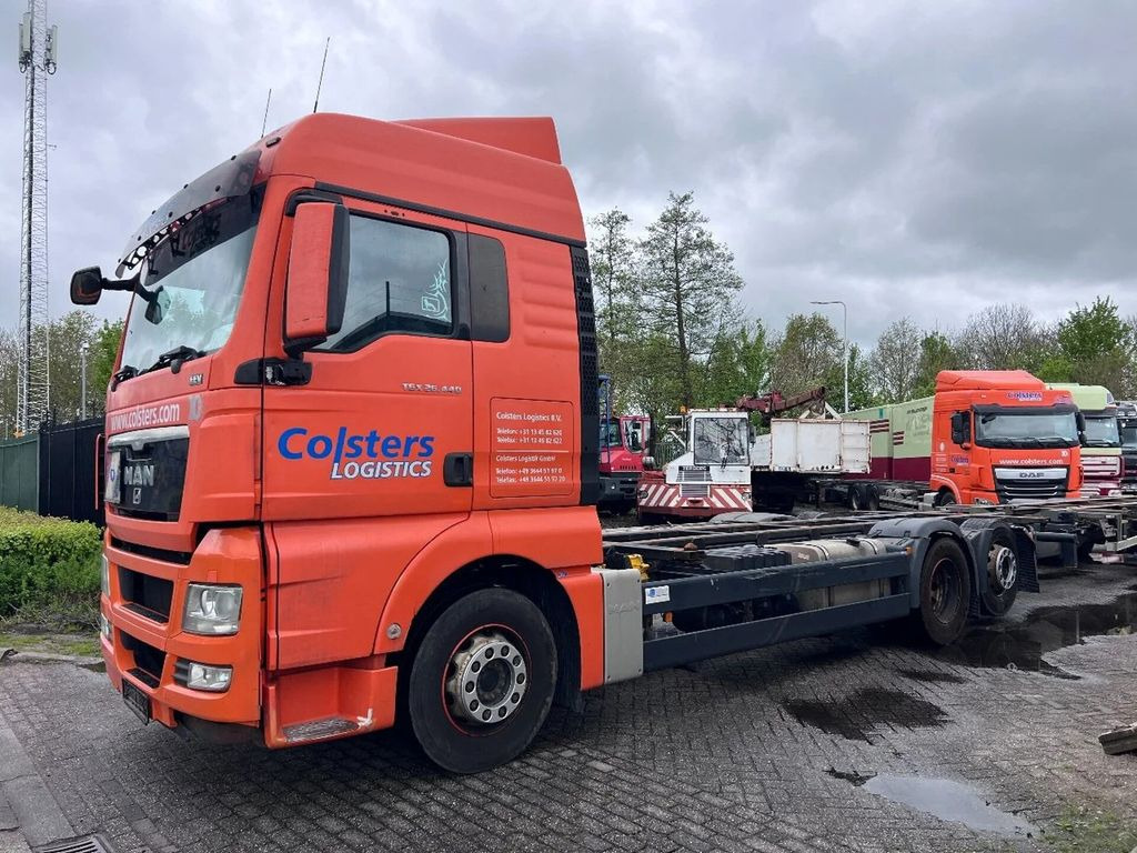 MAN TGX 26.440 XLX 6X2 + HANGER EURO 5 - BDF CHASSIS - Camión portacontenedore/ Intercambiable: foto 5 MAN TGX 26.440 XLX 6X2 + HANGER EURO 5 - BDF CHASSIS - Camión portacontenedore/ Intercambiable: foto 5
