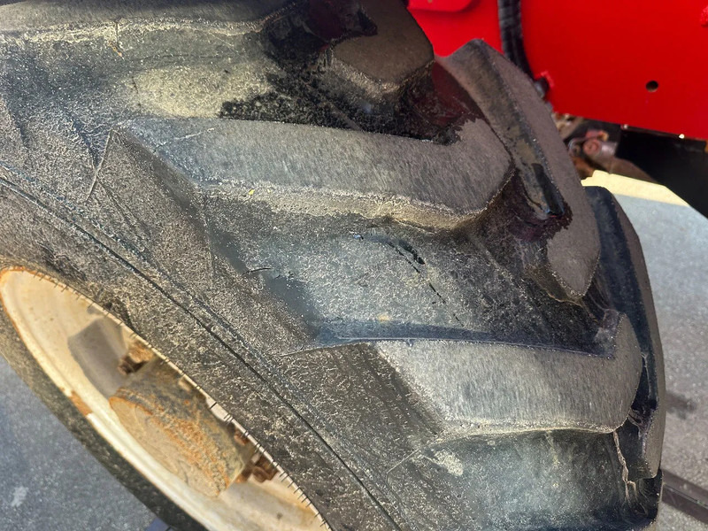 Manipulador telescópico Manitou MT1335h EASY 75D, AUXILIARY HYDRAULIC PLUMBING,: foto 14 Manipulador telescópico Manitou MT1335h EASY 75D, AUXILIARY HYDRAULIC PLUMBING,: foto 14