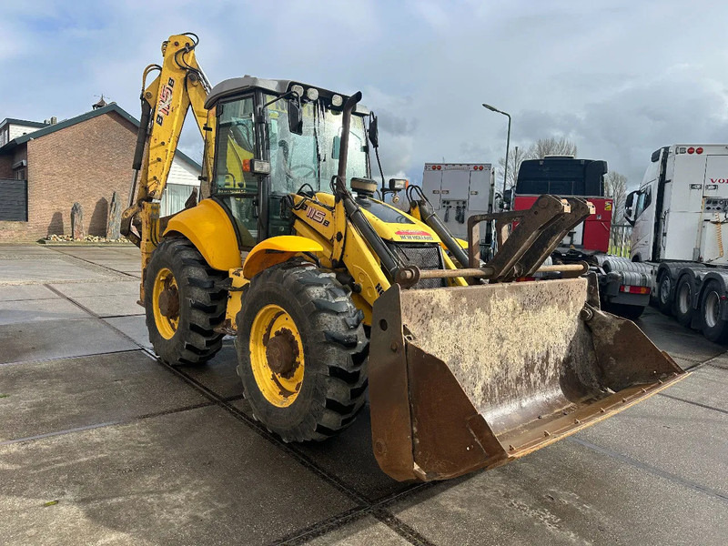 New Holland LB115B, CE, 240 MM MULTI PURPOSE LOADER BUCKET, 800 MM BACHOE DIGGING BUCKET, FLIP OVER FORKS, AIR CONDITIONER - Retroexcavadora: foto 5 New Holland LB115B, CE, 240 MM MULTI PURPOSE LOADER BUCKET, 800 MM BACHOE DIGGING BUCKET, FLIP OVER FORKS, AIR CONDITIONER - Retroexcavadora: foto 5