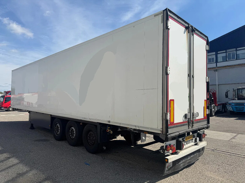 Schmitz Cargobull SKO 24 THERMO KING SLX300 D/E 3 AXLE TÜV TILL 03-2026 - Semirremolque frigorífico: foto 4 Schmitz Cargobull SKO 24 THERMO KING SLX300 D/E 3 AXLE TÜV TILL 03-2026 - Semirremolque frigorífico: foto 4