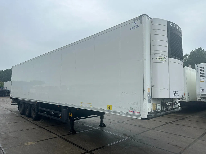 Schmitz Cargobull Schmitz Cargobull PRICES FROM €6950 TO €8950,- 40 X CARRIER 1850 MT D/E SAF AXELS - Semirremolque frigorífico: foto 2 Schmitz Cargobull Schmitz Cargobull PRICES FROM €6950 TO €8950,- 40 X CARRIER 1850 MT D/E SAF AXELS - Semirremolque frigorífico: foto 2