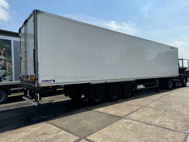 Schmitz Cargobull Schmitz Cargobull PRICES FROM €6950 TO €8950,- 40 X CARRIER 1850 MT D/E SAF AXELS - Semirremolque frigorífico: foto 4 Schmitz Cargobull Schmitz Cargobull PRICES FROM €6950 TO €8950,- 40 X CARRIER 1850 MT D/E SAF AXELS - Semirremolque frigorífico: foto 4