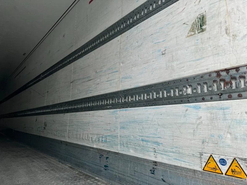Schmitz Cargobull THERMO KING SLXE200 BPW AXLE - Semirremolque frigorífico: foto 5 Schmitz Cargobull THERMO KING SLXE200 BPW AXLE - Semirremolque frigorífico: foto 5