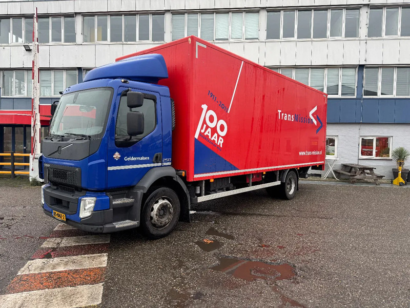 Volvo FL 250 4X2 EURO 6 TÜV TILL 12-2026 - Camión caja cerrada: foto 1 Volvo FL 250 4X2 EURO 6 TÜV TILL 12-2026 - Camión caja cerrada: foto 1