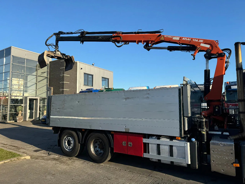 Camión volquete, Camión grúa Volvo FM 330 6X2 - EURO 5 + ATLAS 126.3E A2 + REMOTE + LIFT/STEERING AXLE: foto 6 Camión volquete, Camión grúa Volvo FM 330 6X2 - EURO 5 + ATLAS 126.3E A2 + REMOTE + LIFT/STEERING AXLE: foto 6