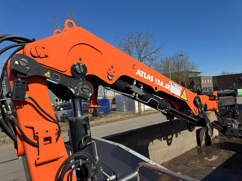 Camión volquete, Camión grúa Volvo FM 330 6X2 - EURO 5 + ATLAS 126.3E A2 + REMOTE + LIFT/STEERING AXLE: foto 18 Camión volquete, Camión grúa Volvo FM 330 6X2 - EURO 5 + ATLAS 126.3E A2 + REMOTE + LIFT/STEERING AXLE: foto 18