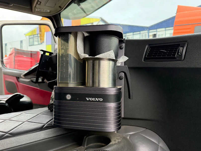 Camión multibasculante Volvo FMX 500 8x4 HOOKLIFT HIAB XR22SL61, LAST AXLE STEERING: foto 20 Camión multibasculante Volvo FMX 500 8x4 HOOKLIFT HIAB XR22SL61, LAST AXLE STEERING: foto 20