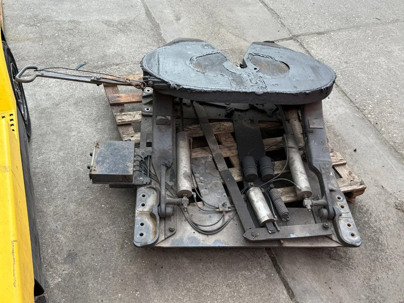 Jost HEFSCHOTEL / LIFTING DISH - Quinta rueda para Camión: foto 2 Jost HEFSCHOTEL / LIFTING DISH - Quinta rueda para Camión: foto 2