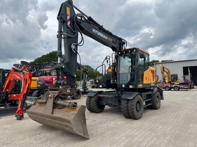 HYUNDAI HW170 ACR - Excavadora de ruedas: foto 1 HYUNDAI HW170 ACR - Excavadora de ruedas: foto 1