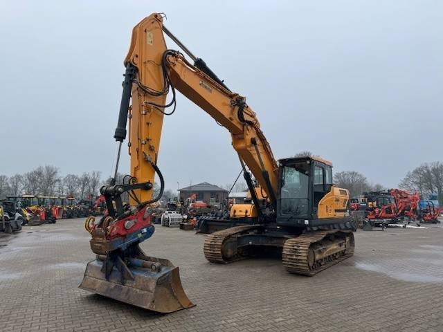 Hyundai HX 220 L - Excavadora de cadenas: foto 5 Hyundai HX 220 L - Excavadora de cadenas: foto 5