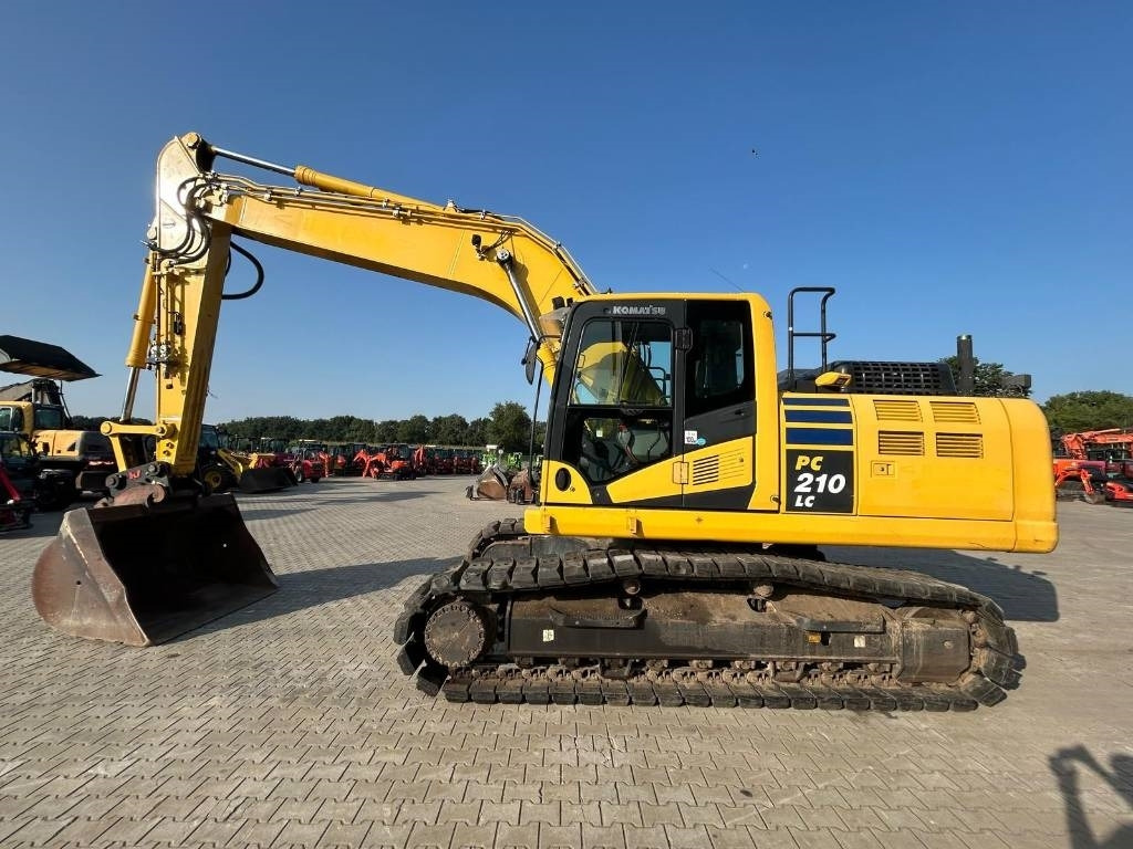 KOMATSU PC210 LC-11 - Excavadora de cadenas: foto 1 KOMATSU PC210 LC-11 - Excavadora de cadenas: foto 1